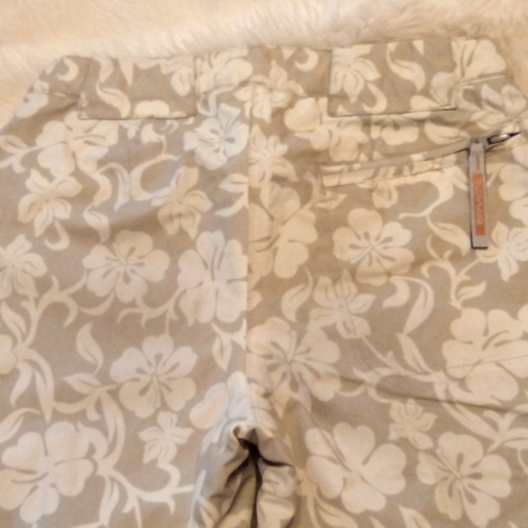 Descente Hawaiian Floral Snowpants Size 4 - Picture 11 of 11